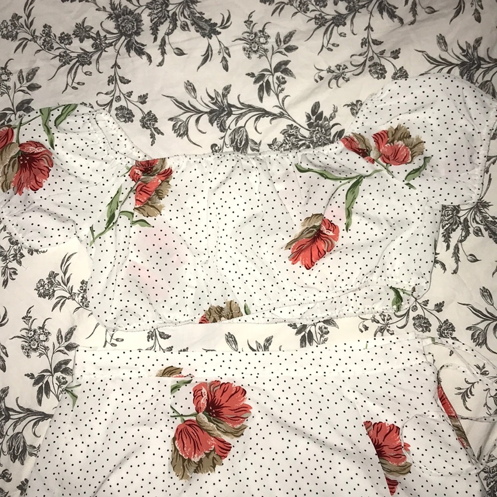 FLORAL SET - Picture 2 of 3